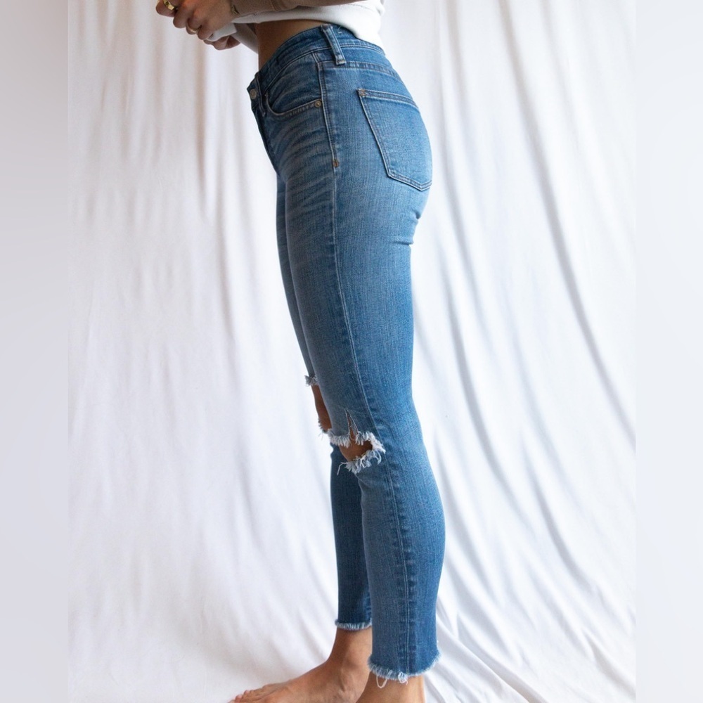 Madewell 9” High Rise Skinny Jeans - Picture 7 of 10